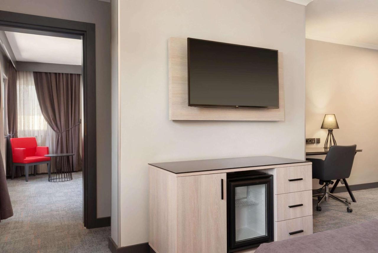 Days Hotel By Wyndham Ankara Cankaya Extérieur photo