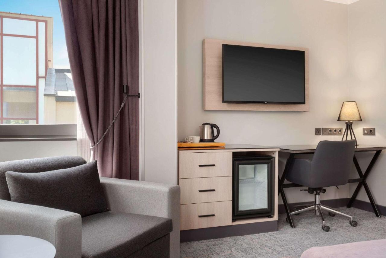 Days Hotel By Wyndham Ankara Cankaya Extérieur photo