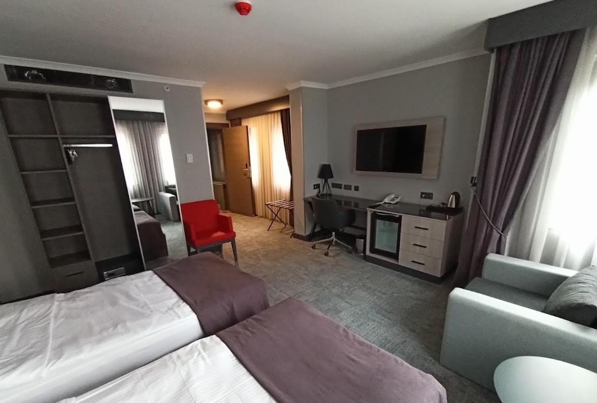 Days Hotel By Wyndham Ankara Cankaya Extérieur photo