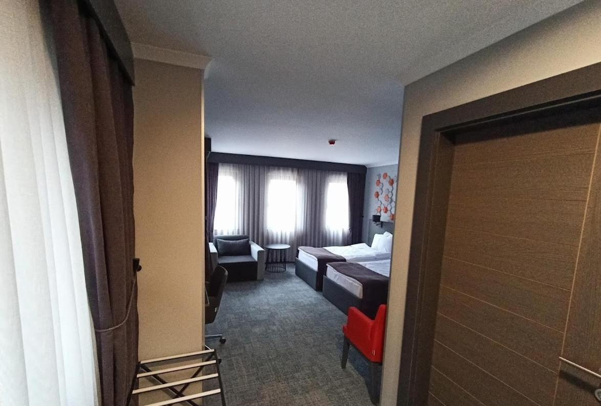 Days Hotel By Wyndham Ankara Cankaya Extérieur photo