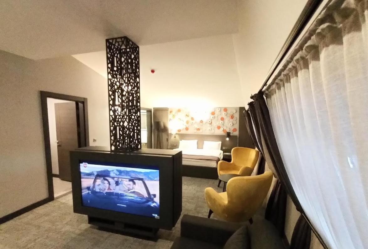 Days Hotel By Wyndham Ankara Cankaya Extérieur photo